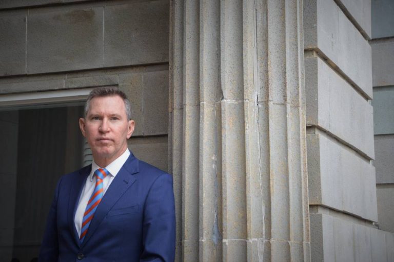 Read more about the article A run on banks and cryptocurrency