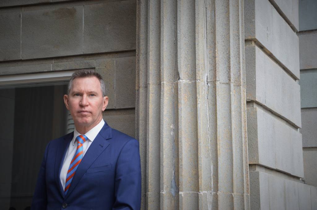 Read more about the article A run on banks and cryptocurrency